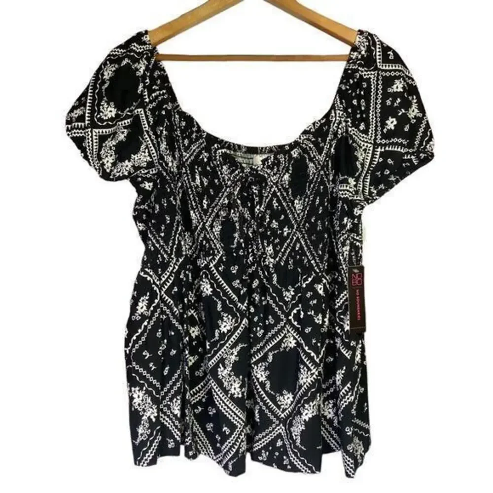 No Boundaries Black & White Stretch Elastic Scoop Neck Blouse Size XXXL (21) NWT - Picture 5 of 10